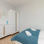 Apartament Sea Waves With Park View By Noclegi Renters